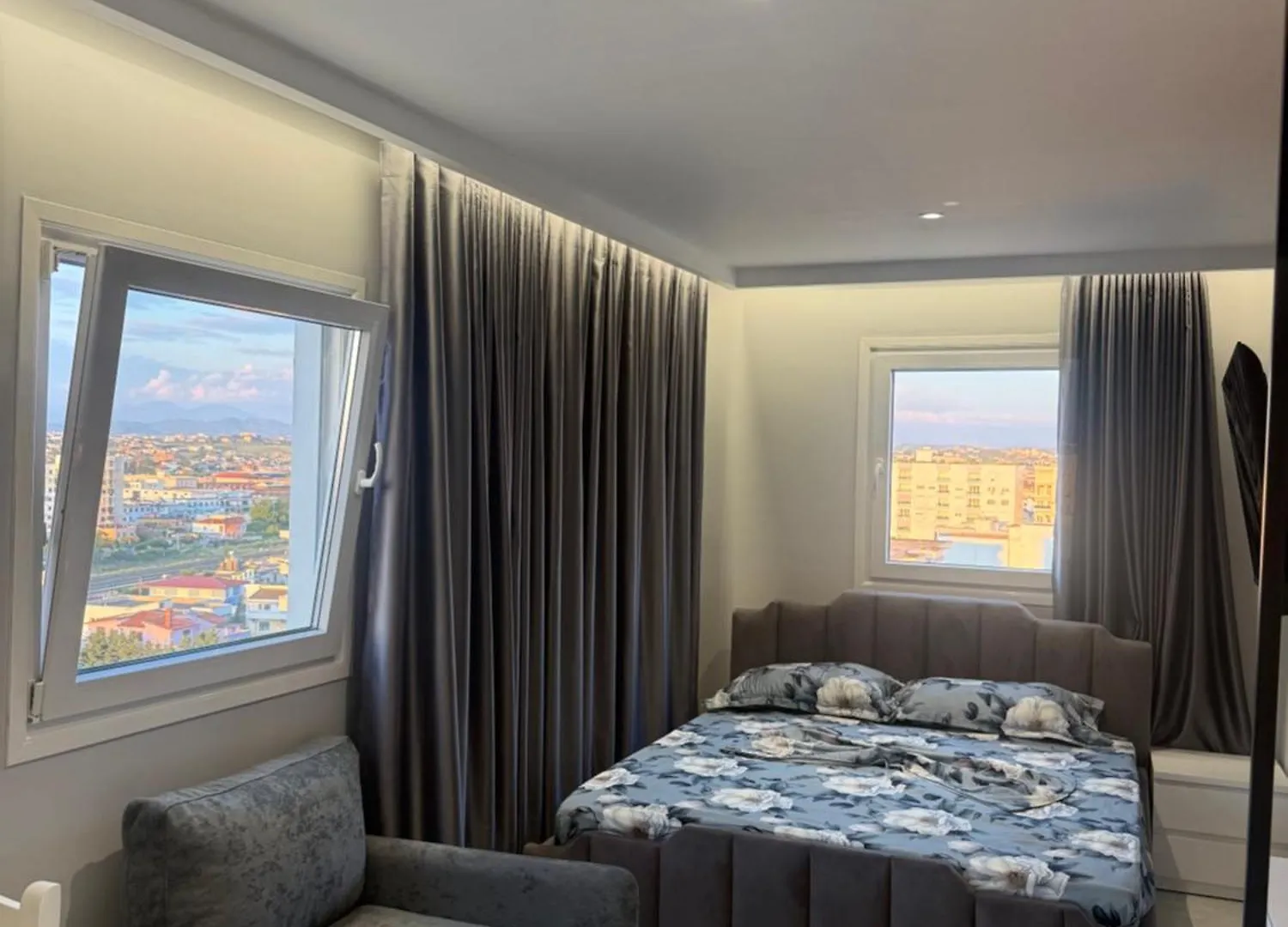 Eri Apartments Durrës